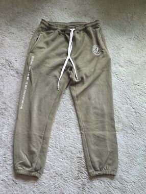 Superfresh Clothing Limited Edition Classic Sweats Olive XL - I'm in my way